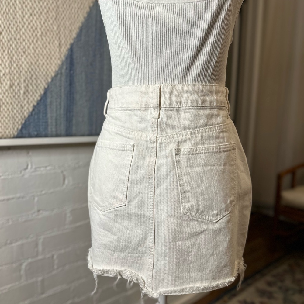 Forever 21 White Denim Distressed Edge Mini Skirt - Picture 10 of 14